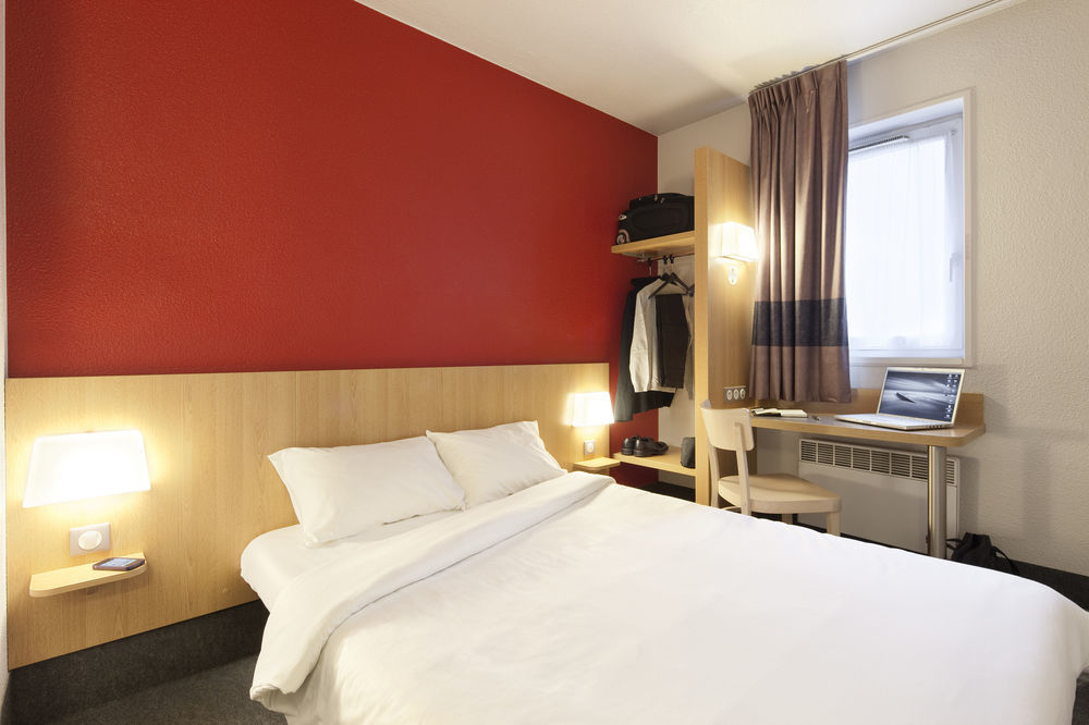 B&B Hotel Lyon Grand Stade Meyzieu Exteriér fotografie